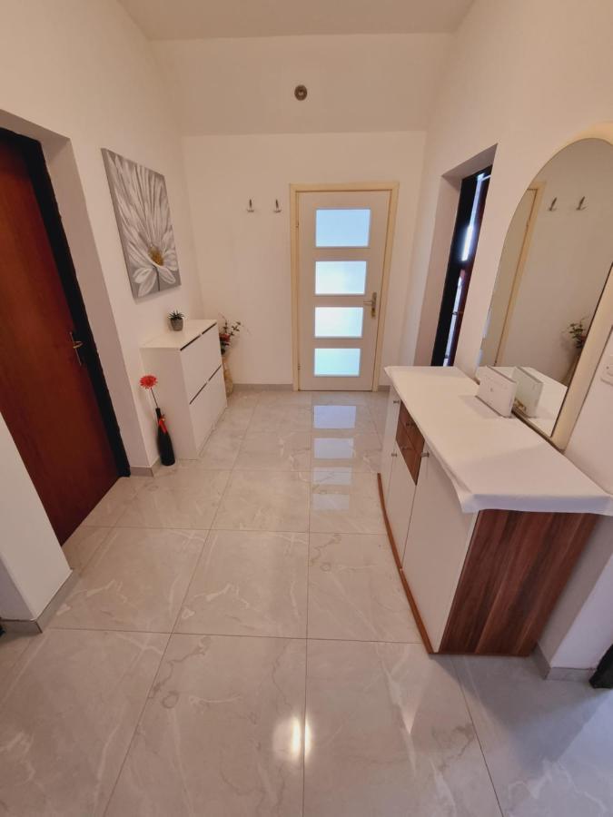 Apartments Lili بيوغْغاد نا موغو المظهر الخارجي الصورة